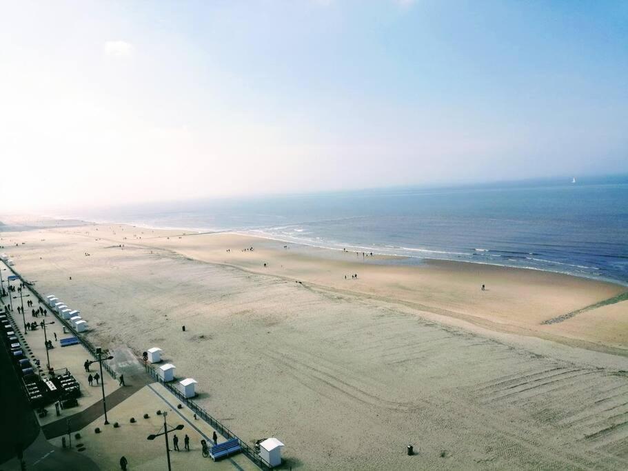 Lovely N° 9 Op Ieder Moment Een Prachtig Zeezicht & Zwembad Middelkerke Extérieur photo