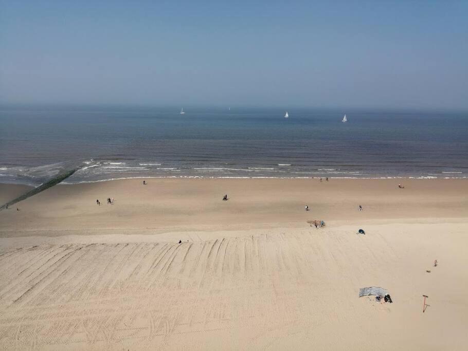 Lovely N° 9 Op Ieder Moment Een Prachtig Zeezicht & Zwembad Middelkerke Extérieur photo